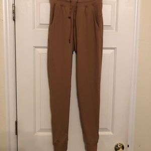 Zyia Ascend Camel Joggers